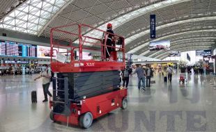 移動式高空作業升降平臺怎么選？-咨詢專業生產廠家迅特